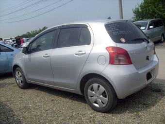 2005 Toyota Vitz Wallpapers