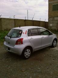 2005 Toyota Vitz Pictures