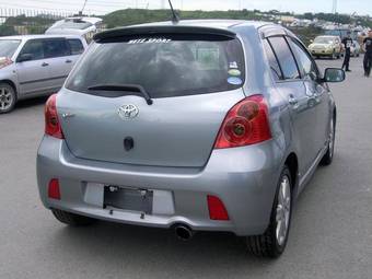 2005 Toyota Vitz Pictures