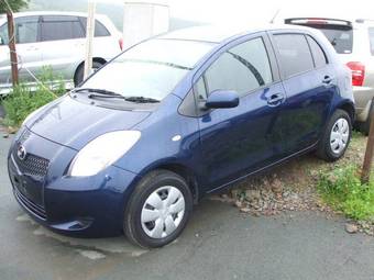 2005 Toyota Vitz Pictures