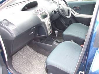 2005 Toyota Vitz Pictures