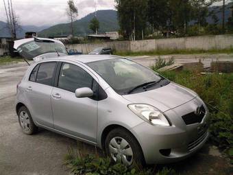 2005 Toyota Vitz Pictures