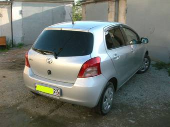 2005 Toyota Vitz Pictures