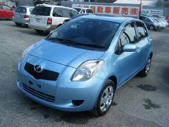 2005 Toyota Vitz Pictures