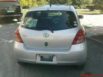 2005 Toyota Vitz Photos