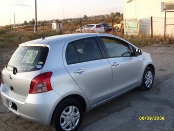 2005 Toyota Vitz Pictures