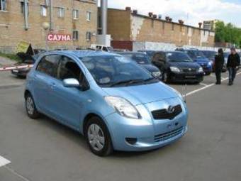 2005 Toyota Vitz Pictures