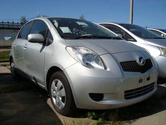 2005 Toyota Vitz Wallpapers