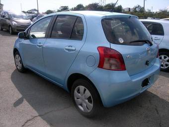 2005 Toyota Vitz Pictures