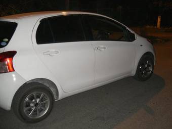 2005 Toyota Vitz Pictures