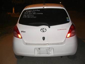 2005 Toyota Vitz Pictures