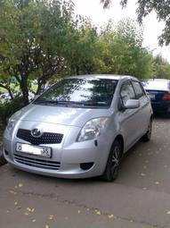 2005 Toyota Vitz Pictures