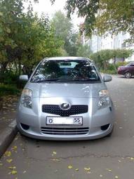 2005 Toyota Vitz Pictures