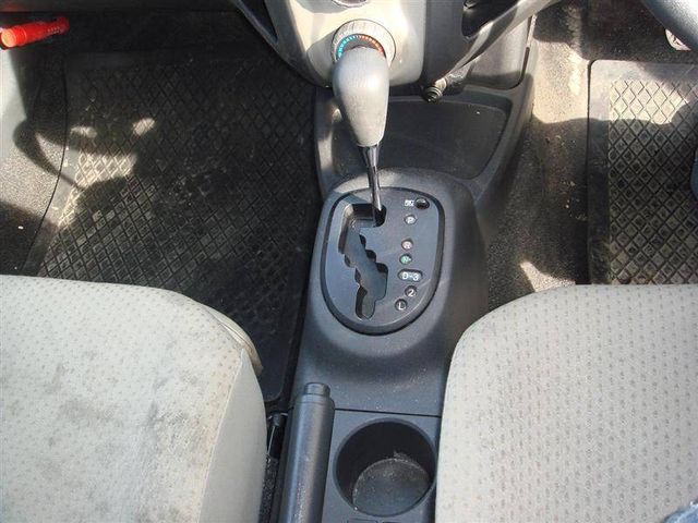2006 Toyota Vitz