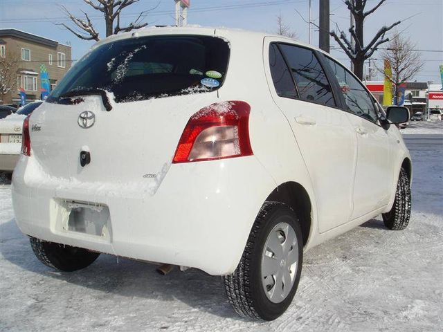 2006 Toyota Vitz