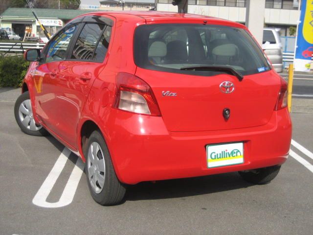 2006 Toyota Vitz