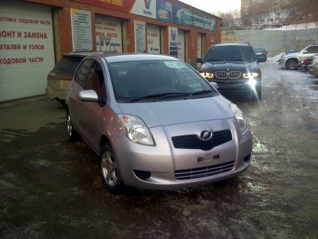 2006 Toyota Vitz