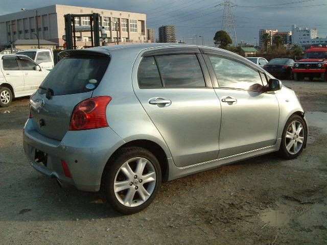 2006 Toyota Vitz