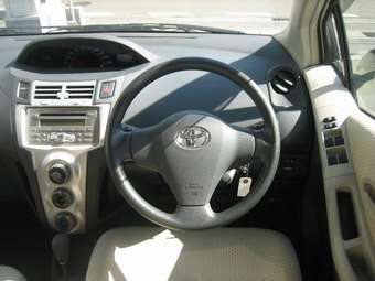 2006 Vitz