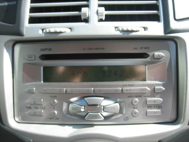 2006 Toyota Vitz