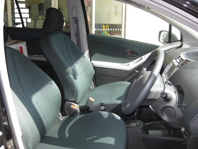 2006 Toyota Vitz