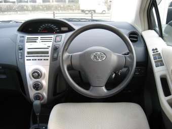 2006 Vitz