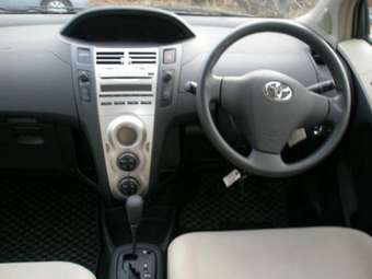 2006 Vitz