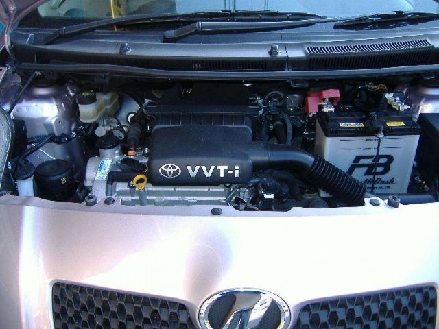 2006 Toyota Vitz