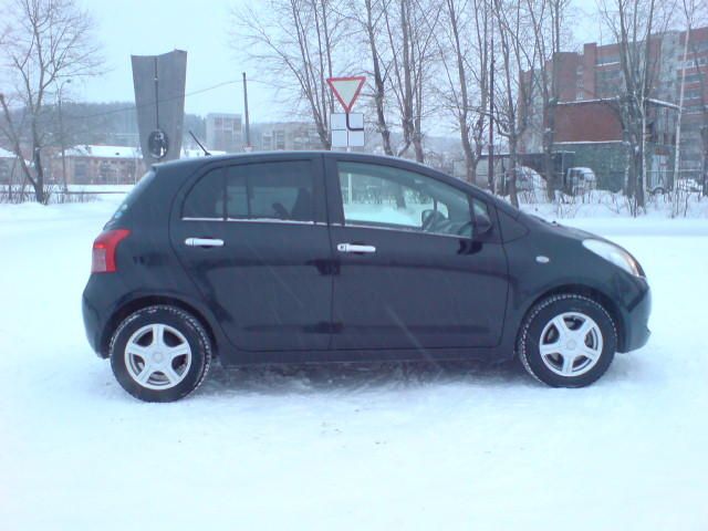 2006 Toyota Vitz