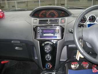 2006 Toyota Vitz