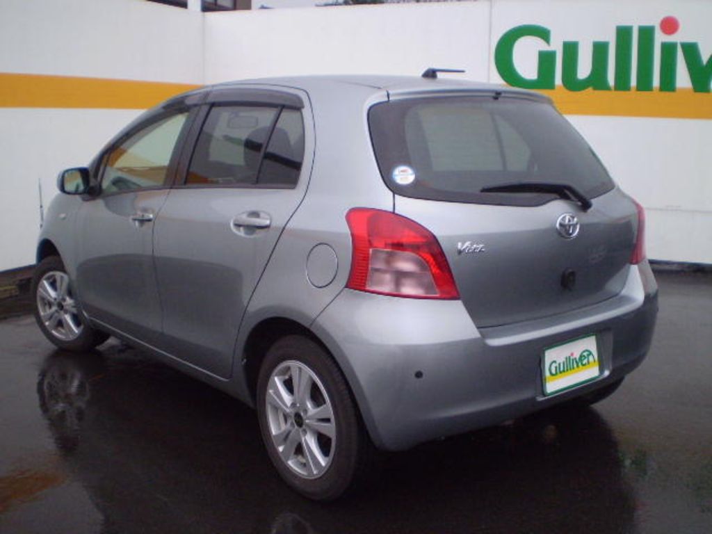 2006 Toyota Vitz