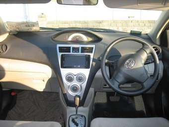 2006 Toyota Vitz Pictures