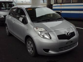 2006 Toyota Vitz Photos