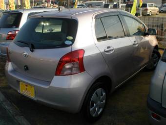 2006 Toyota Vitz Pics