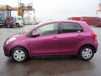 2006 Toyota Vitz Photos