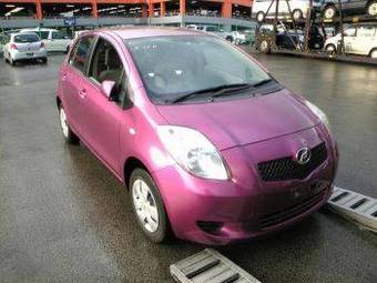 2006 Toyota Vitz Photos