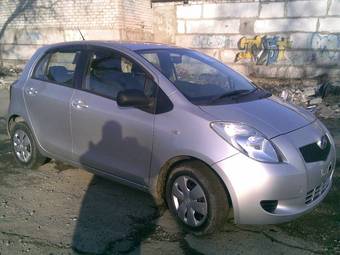 2006 Toyota Vitz Pics