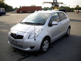 2006 Toyota Vitz Pics