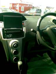 2006 Toyota Vitz Pictures