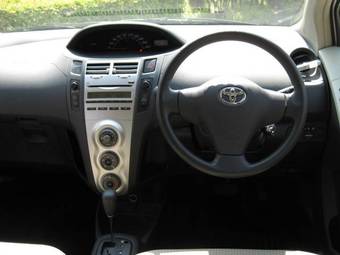 2006 Toyota Vitz Pictures
