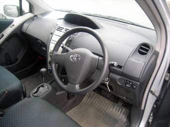 2006 Toyota Vitz Pictures