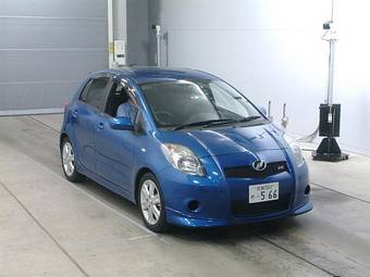 2006 Toyota Vitz Photos