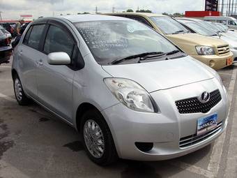 2006 Toyota Vitz Photos