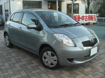 2007 Toyota Vitz Photos