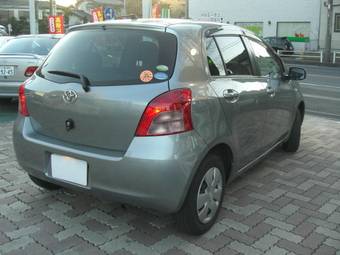 2007 Toyota Vitz Photos