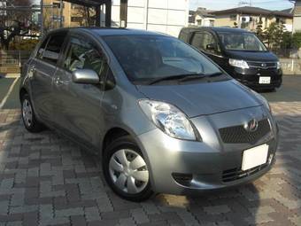 2007 Toyota Vitz Photos