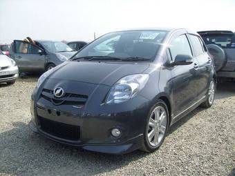 2007 Toyota Vitz Photos