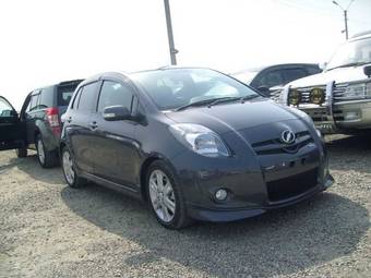 2007 Toyota Vitz Photos