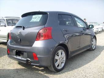 2007 Toyota Vitz Photos