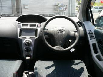 2007 Toyota Vitz Pictures